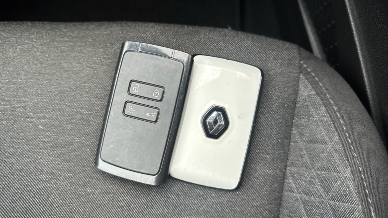 Renault Clio 1.0 TCe 90 Iconic 5dr Petrol Hatchback